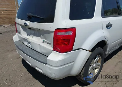 2010 Ford Escape Hybrid из США, поврежденный, VIN 1FMCU4K37AKB00372